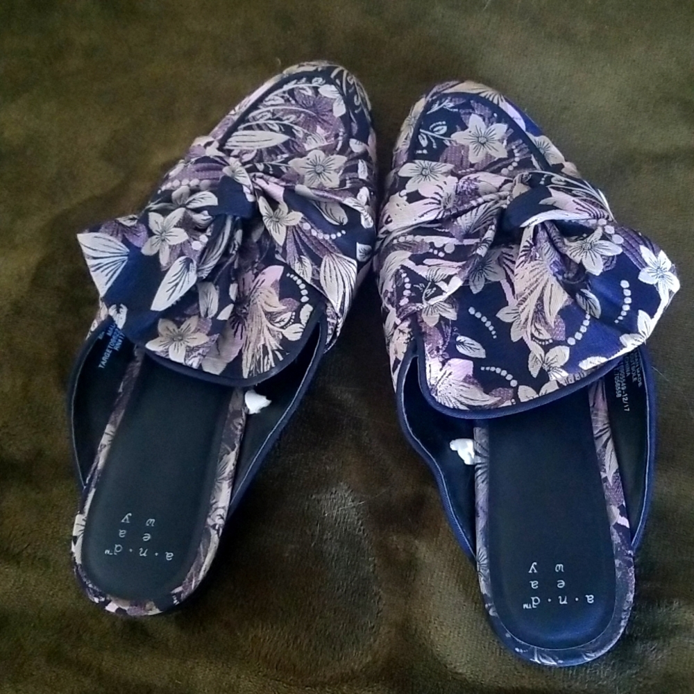 Floral mules